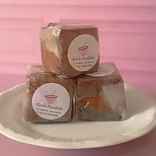 Sanduíche de brownie com recheio de Ninho e Nutella